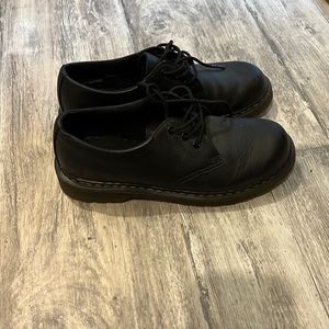 Dr Marten black leather shoes size 5